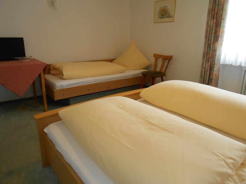 Landgasthof Schutzen Hotell Tengen Rom bilde
