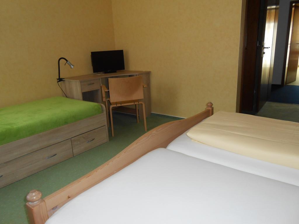 Landgasthof Schutzen Hotell Tengen Rom bilde