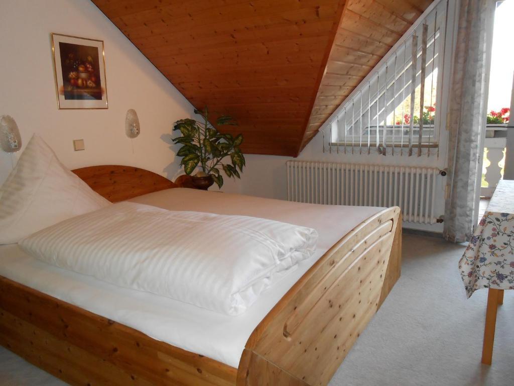 Landgasthof Schutzen Hotell Tengen Rom bilde