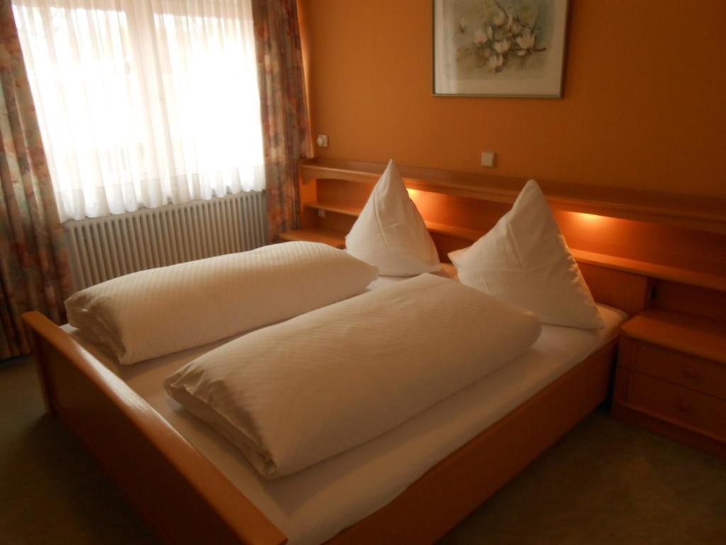 Landgasthof Schutzen Hotell Tengen Rom bilde